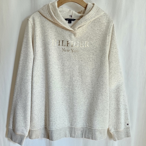 Tommy Hilfiger New York Beige Heathered Oat Milk Foil Fleece Hoodie - Picture 4 of 16